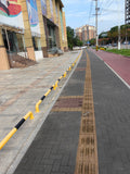 The manufacturer supplies powerful U-shaped anti-collision steel guardrails for parking Spaces and car limiters
