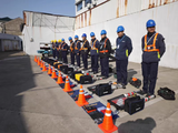 High-quality polyvinyl chloride and rubber traffic cones, with light-emitting diode flashing and sound alarm flashing warning cones, for road safety