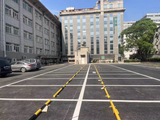 The manufacturer supplies powerful U-shaped anti-collision steel guardrails for parking Spaces and car limiters